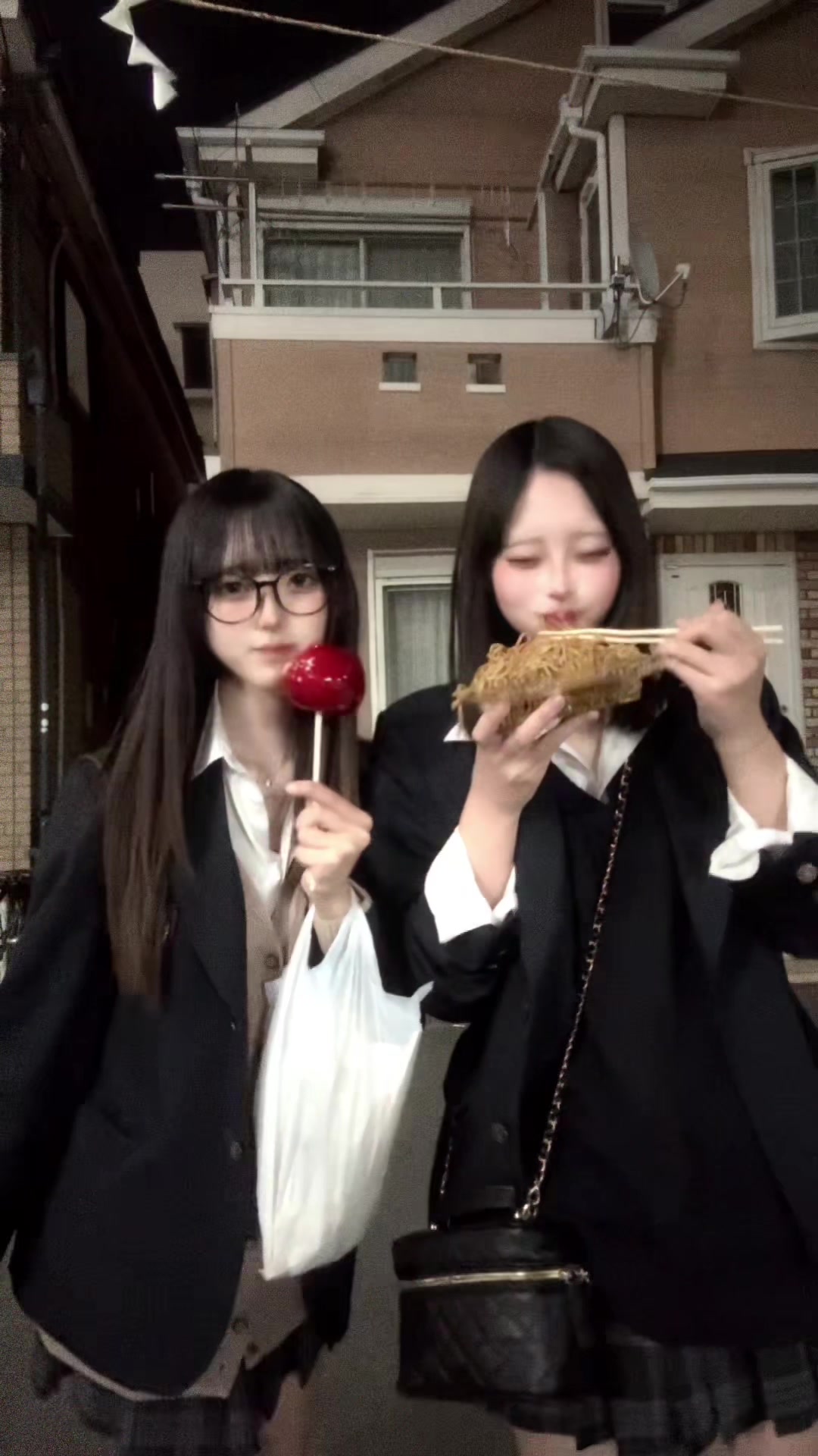 @うーにゃん