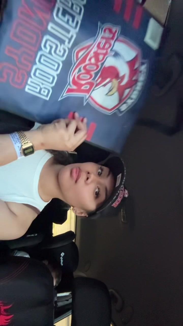 @Nia Sika