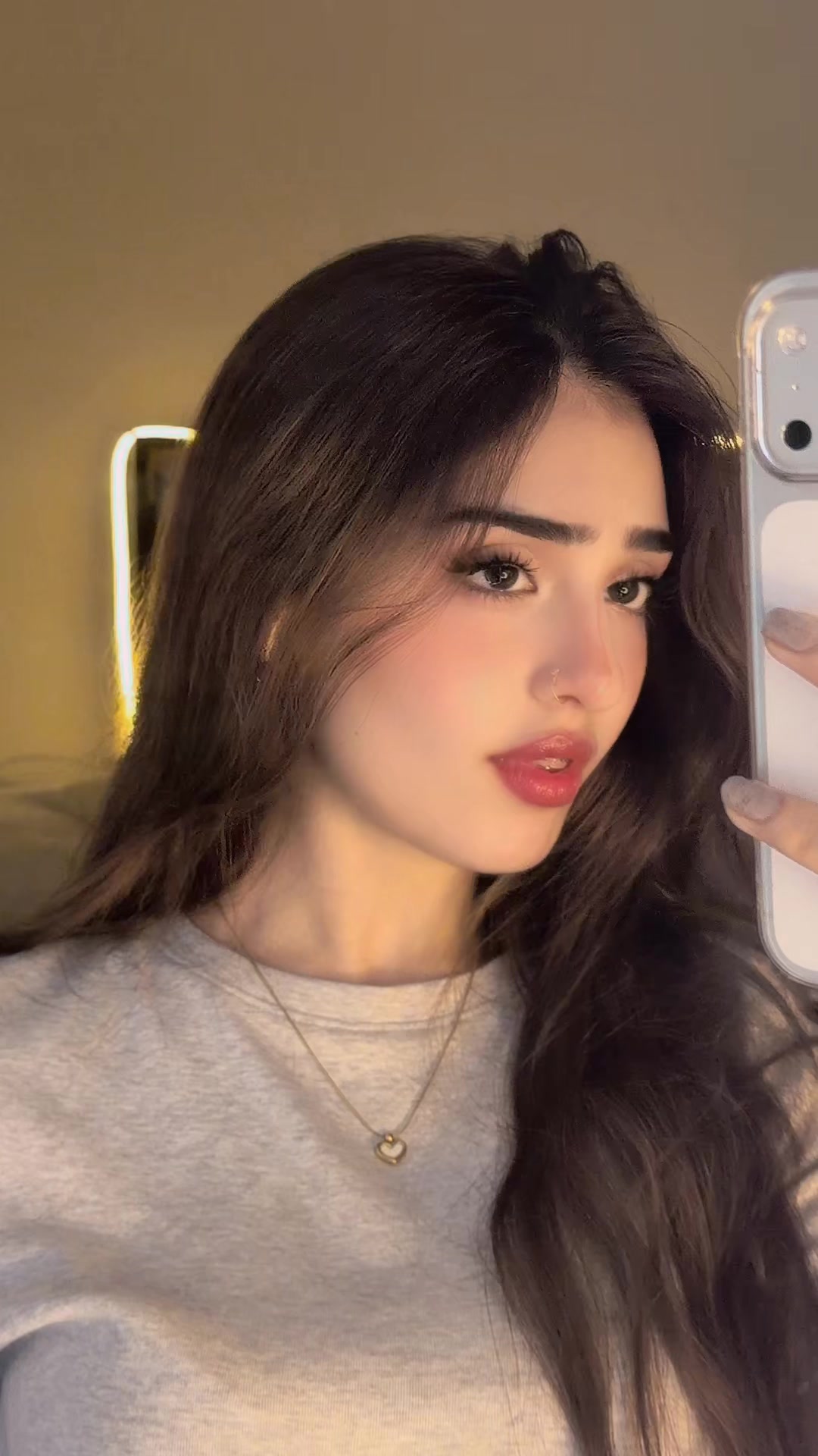 @Sona 🦋