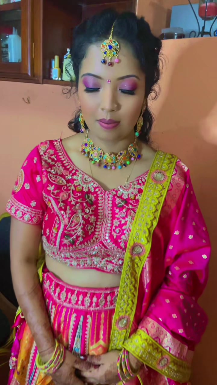 @Chesh Makeup Artist