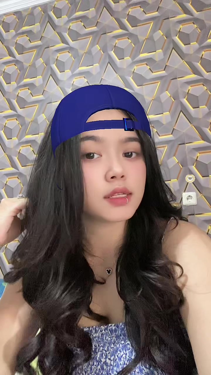 @thaniacry