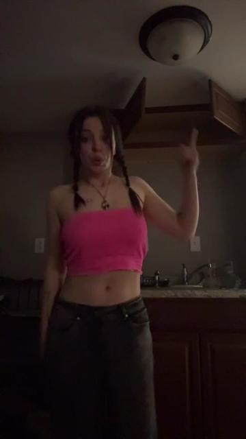 @Zoeswrldxoxo