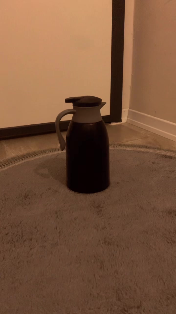 @👩🏻&zwj;🦲