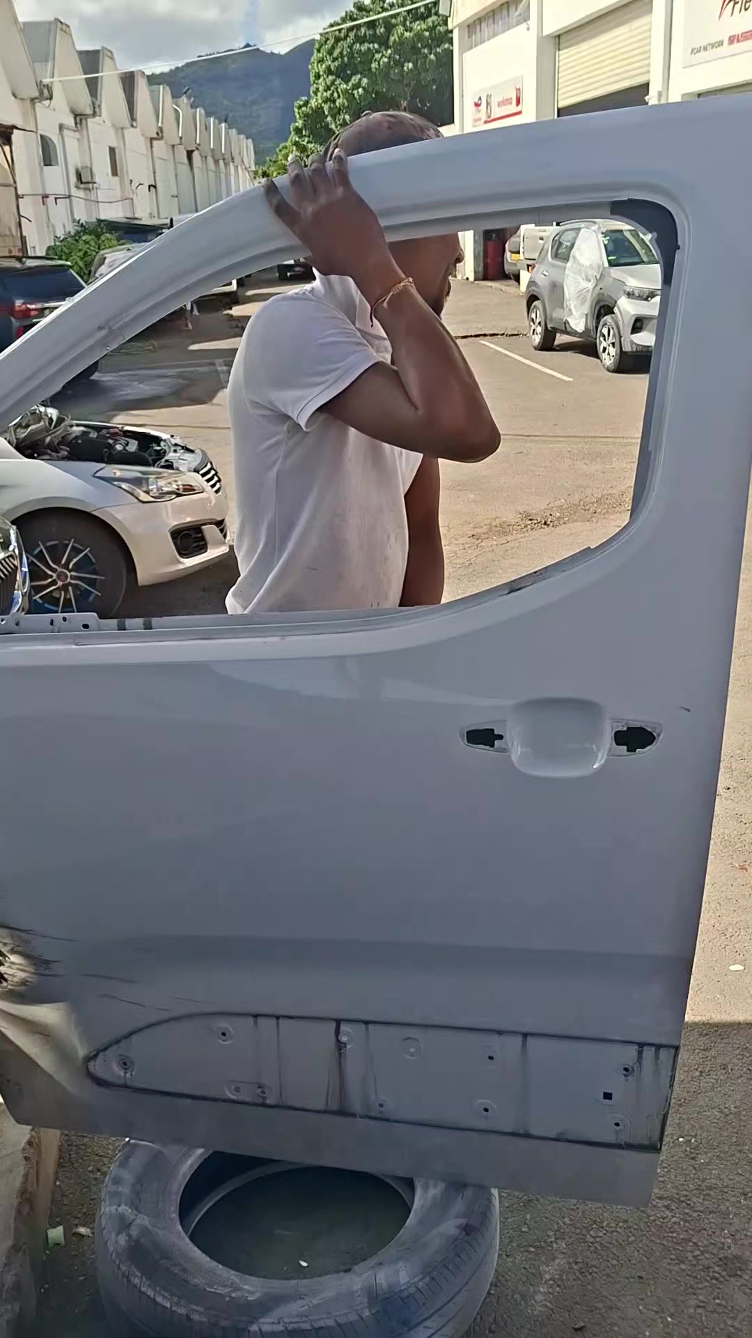 @Carrosserie plus LTD 57505990
