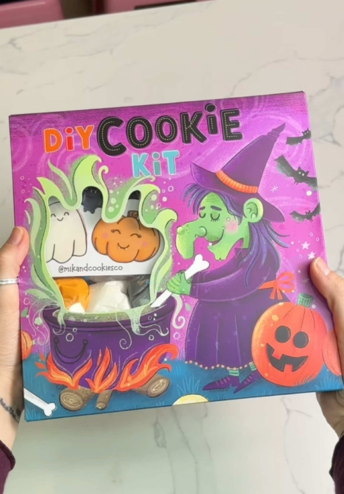 @Mik Nuzzi 🍪 Mik & Cookies