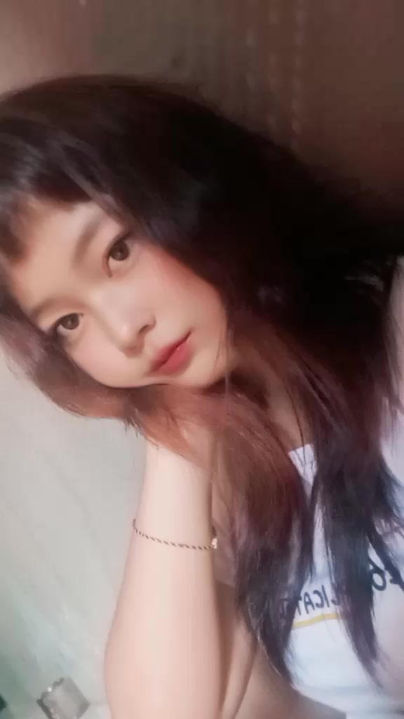 @Queensy Alena Zahira