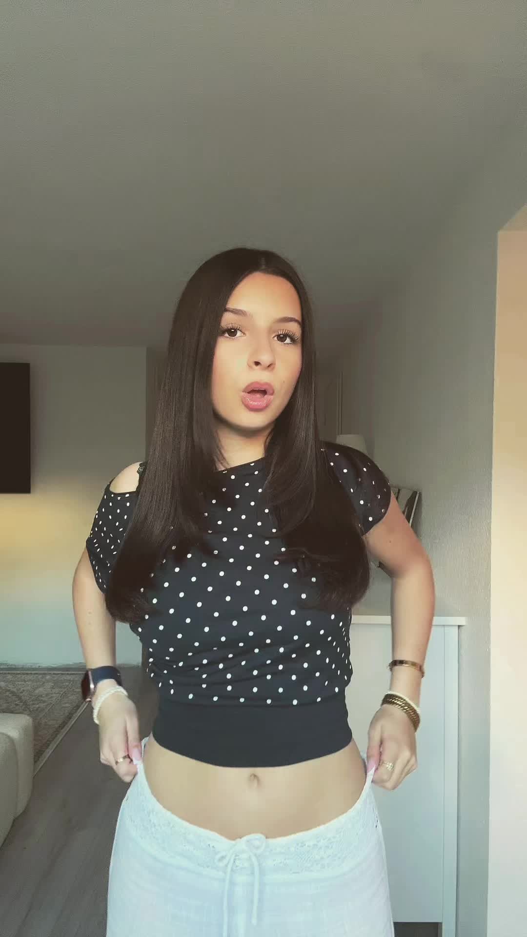 @𝐬𝐞𝐥𝐢𝐧