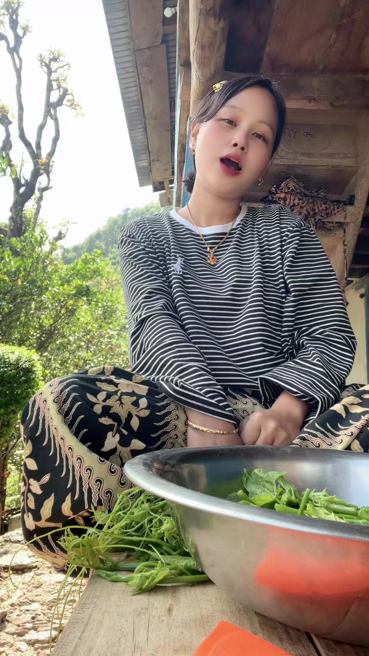 @LEE--YA-N🌸☘️🍃