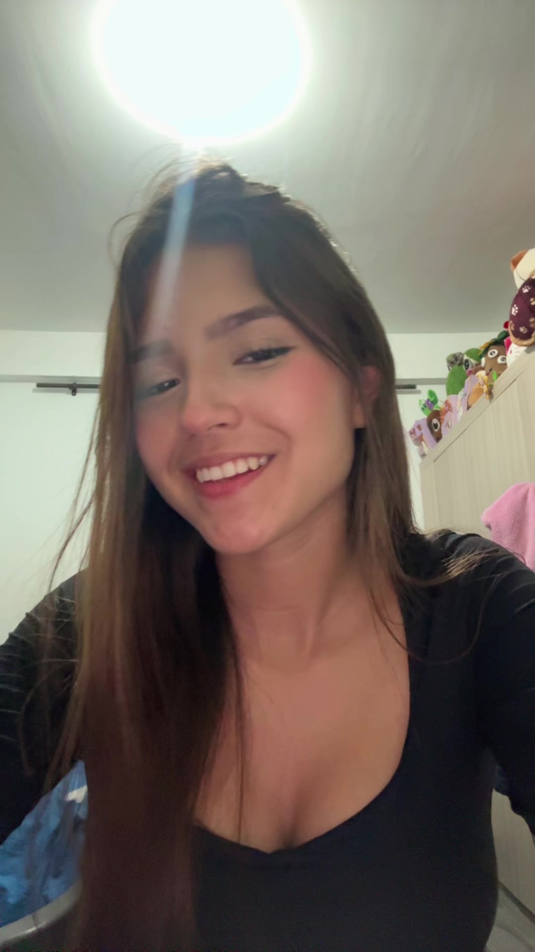@Valxntina