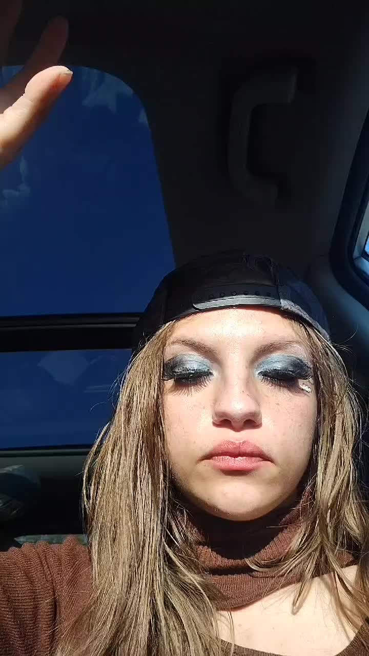 @Bee