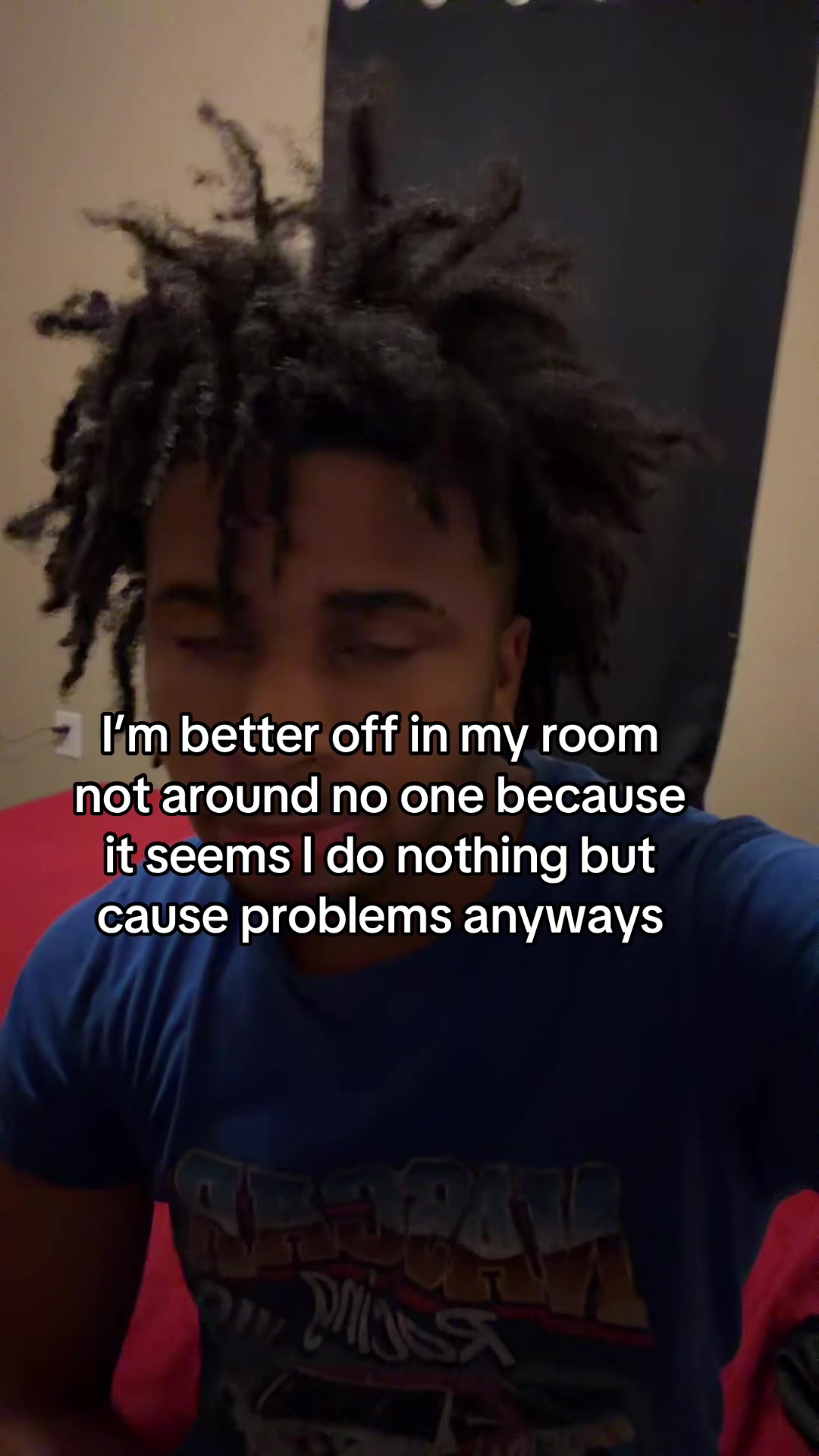 @￴