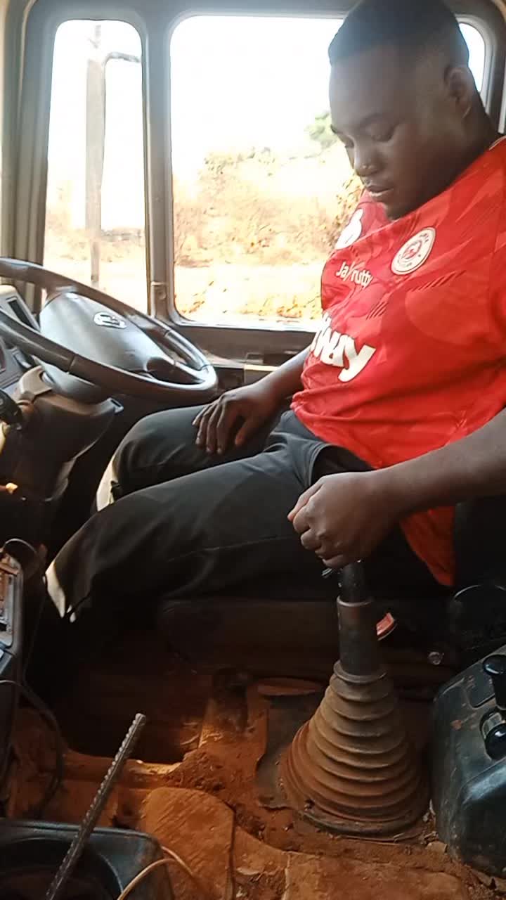 @BigBongee