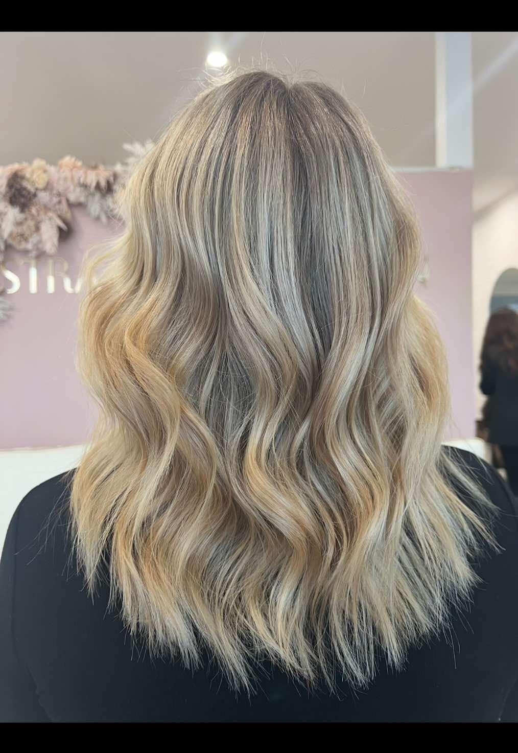@SAMMY | HAIRSTYLIST