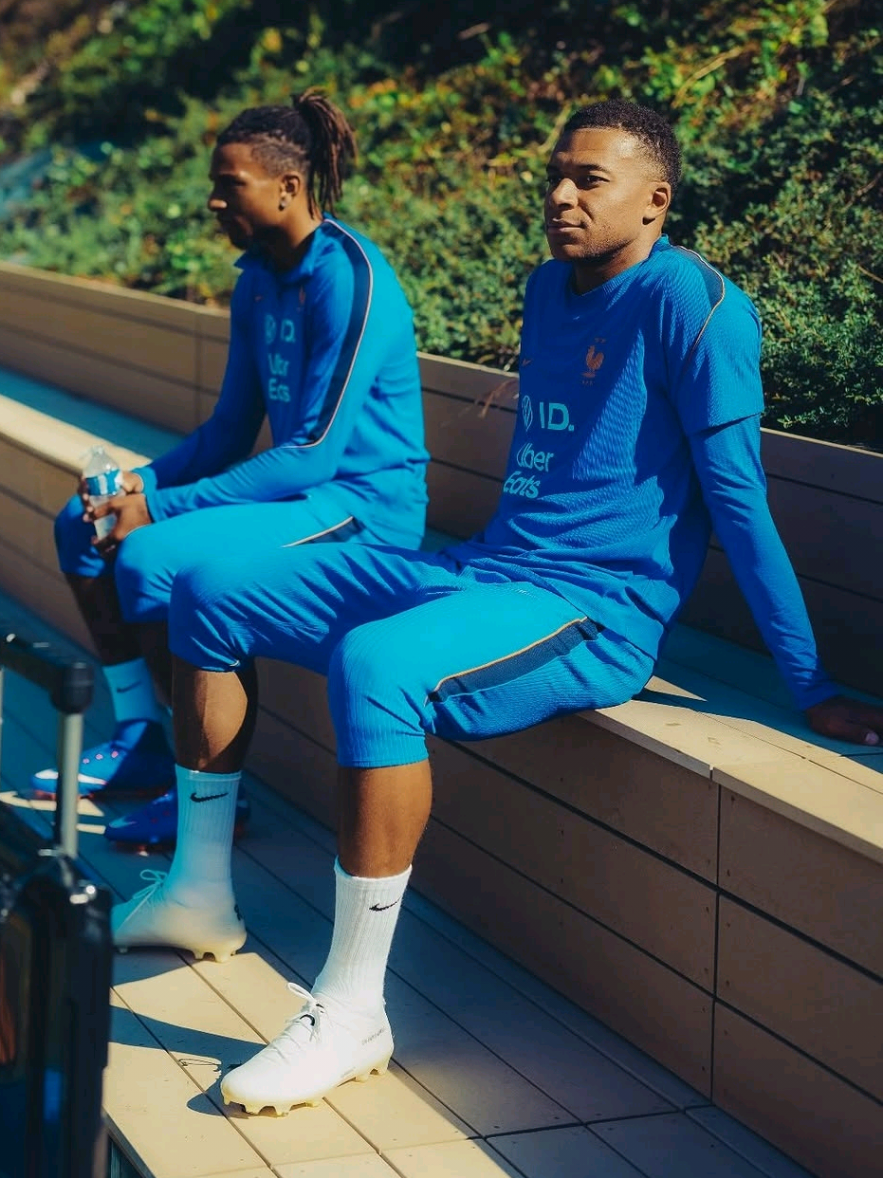 @Kylian Mbappé🇨🇵⚽️