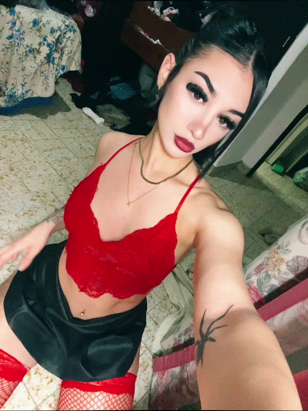 @Mia 🖤