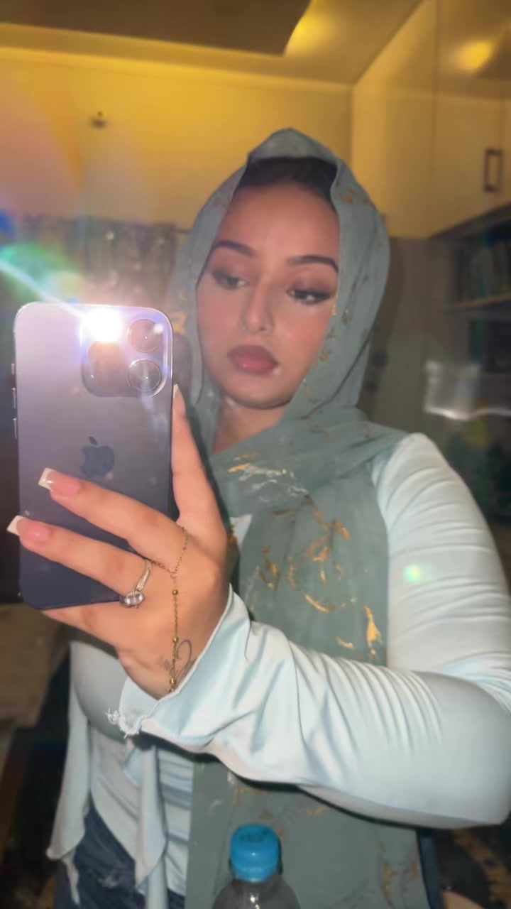 @ن