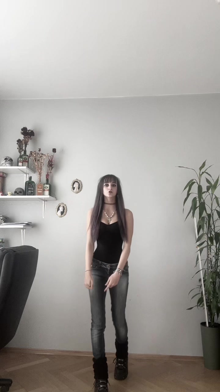 @Кириешка 😝