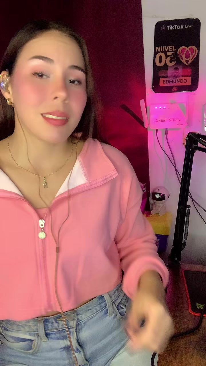 @Roxipp🎙️🥕🧡🍋🟩🍓