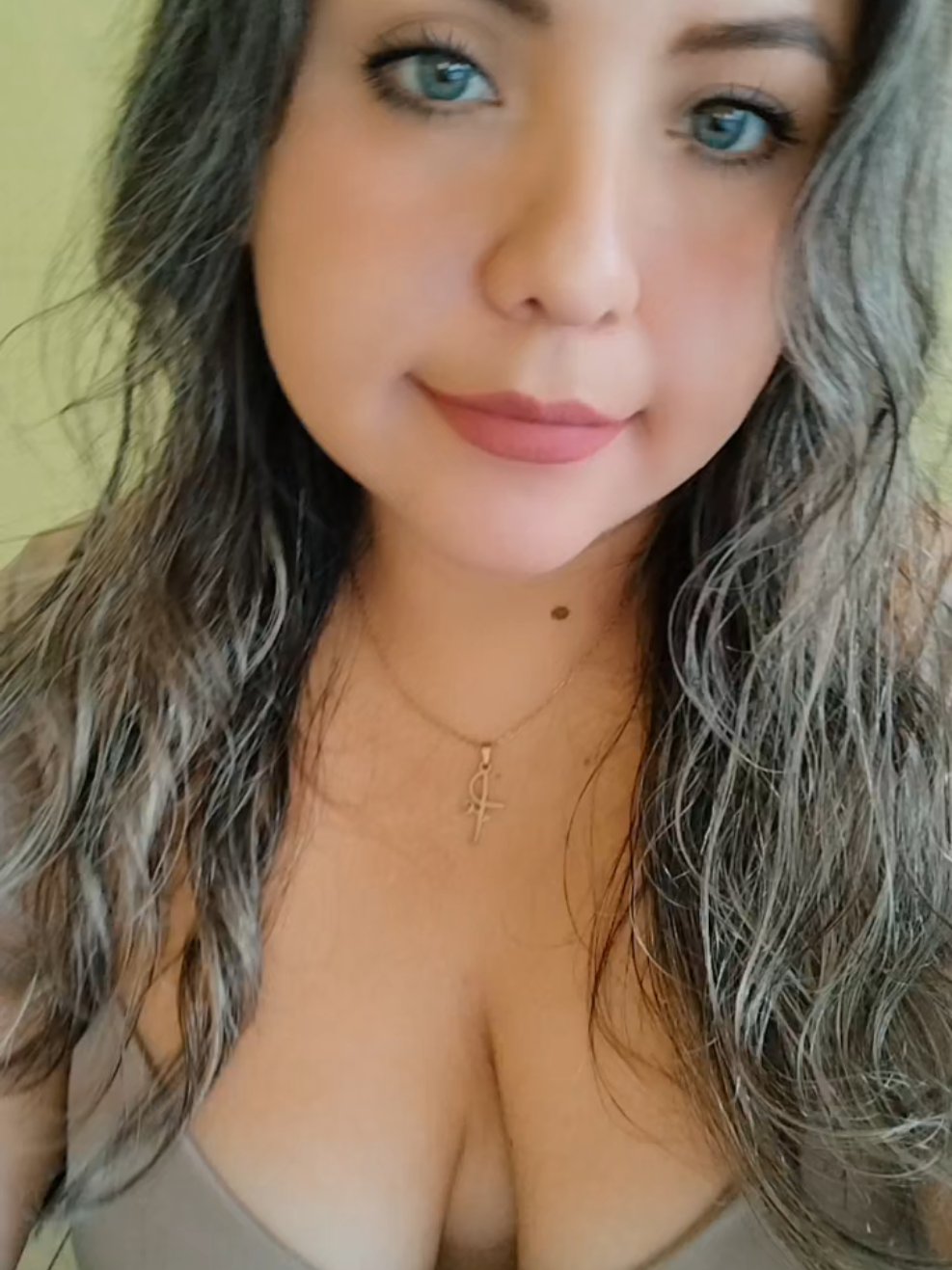 @*❣️ Angie❣️*