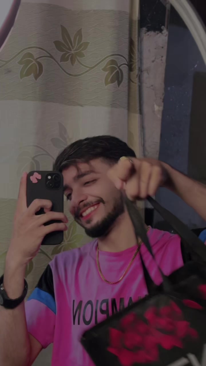 @✨&Scaron;ona\ Řajpoot👑