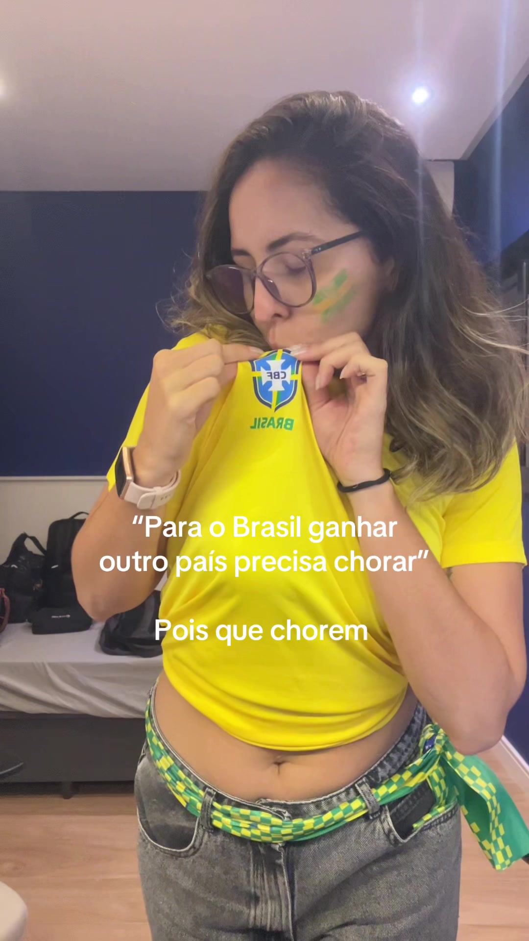 @fefê ·͜·