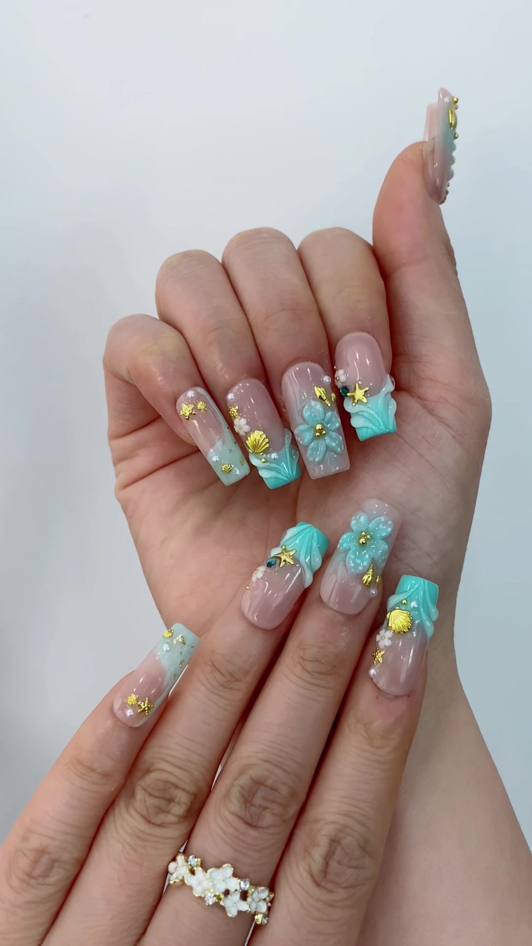 @Fullovenail