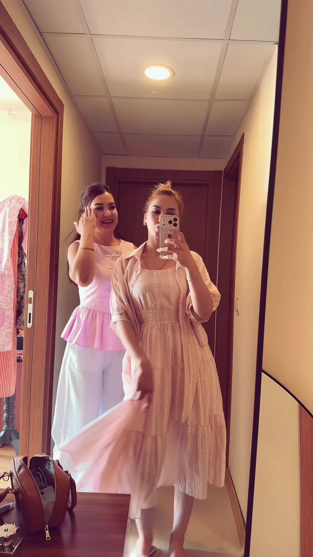 @Nazli_jannn