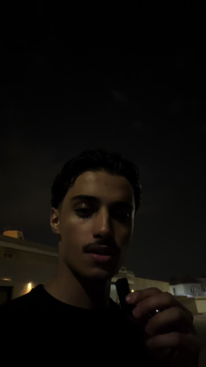 @AZIZ 📸