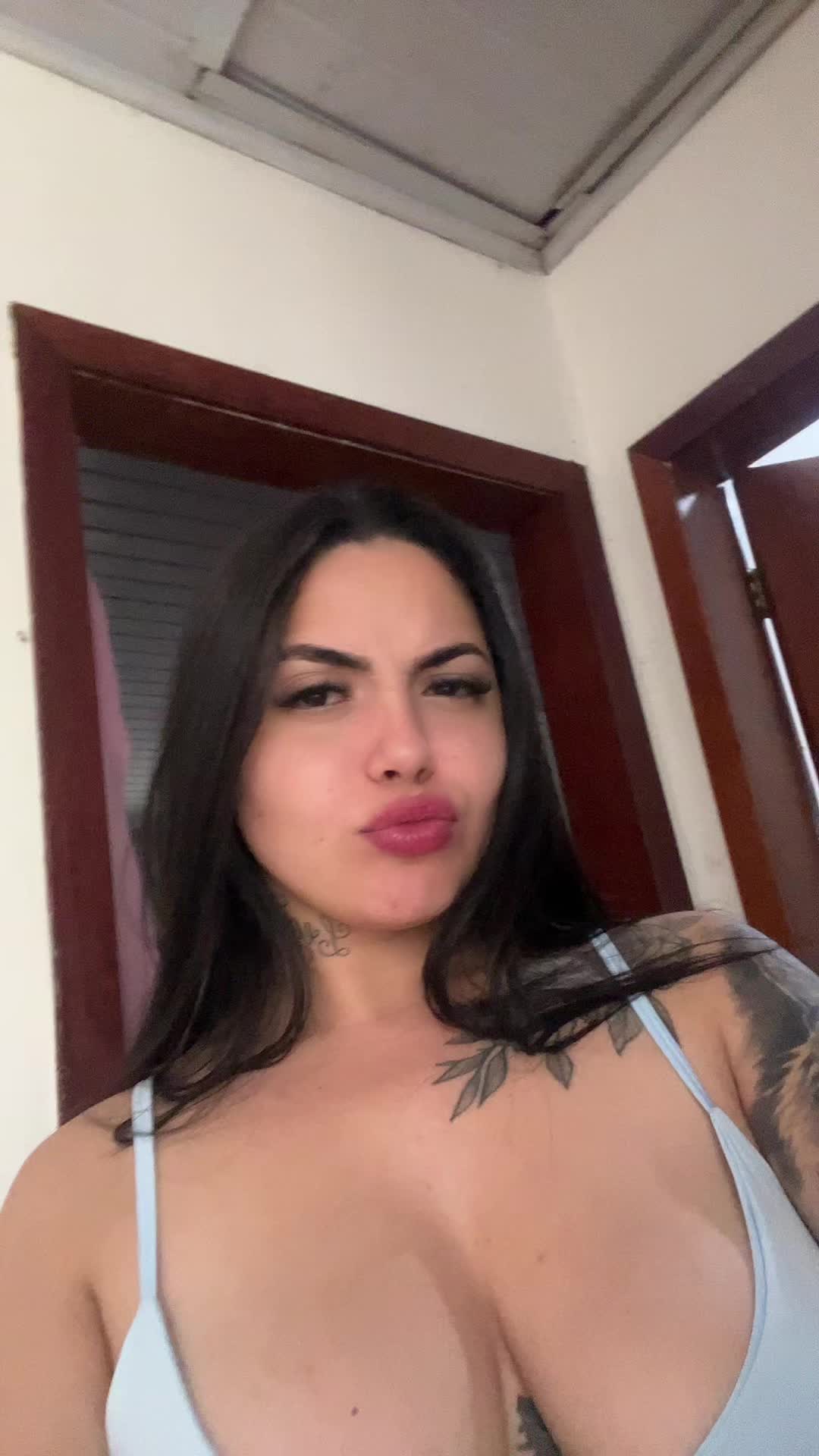 @Caroline Castro
