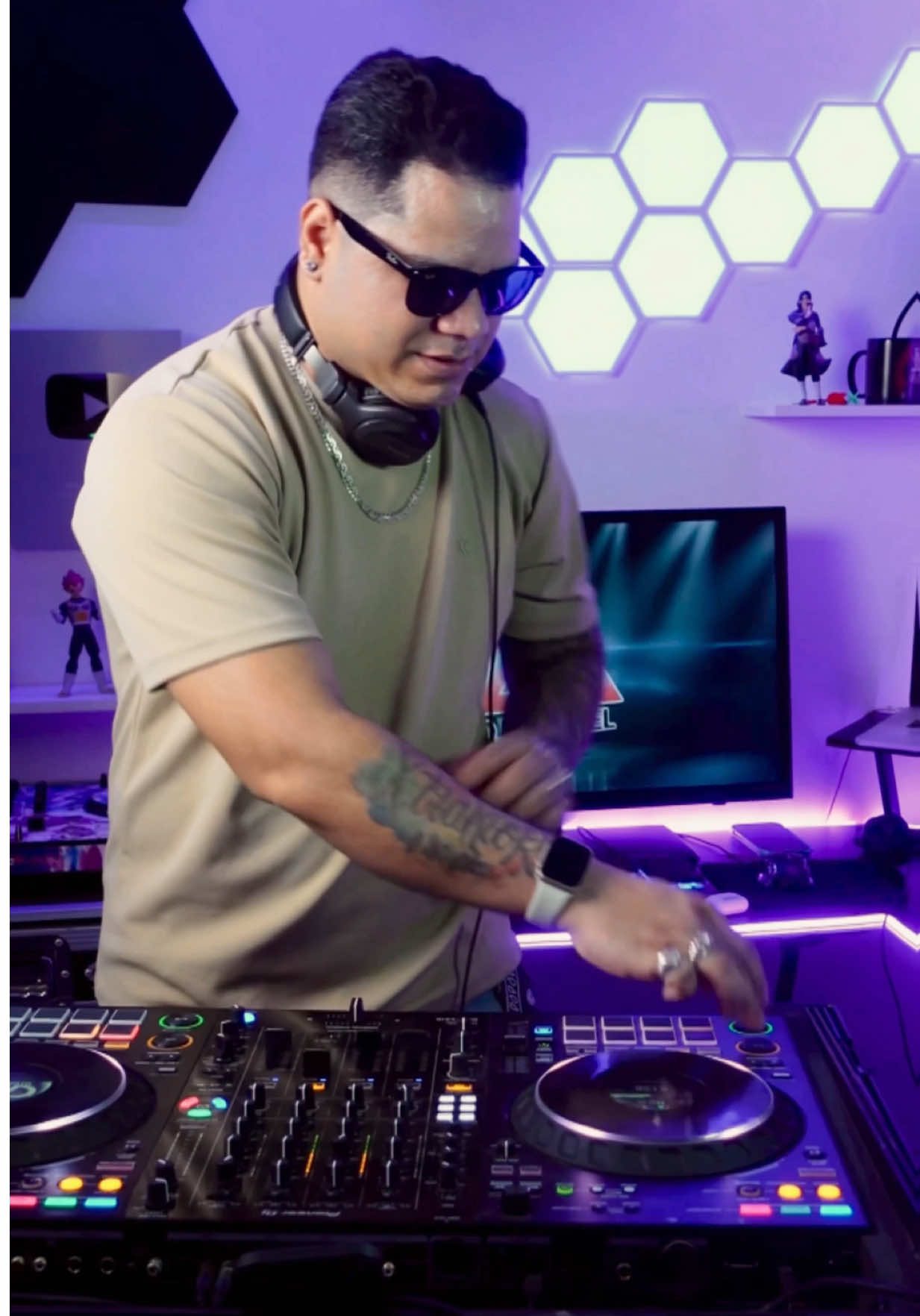 @DjDarrel Elapoderado