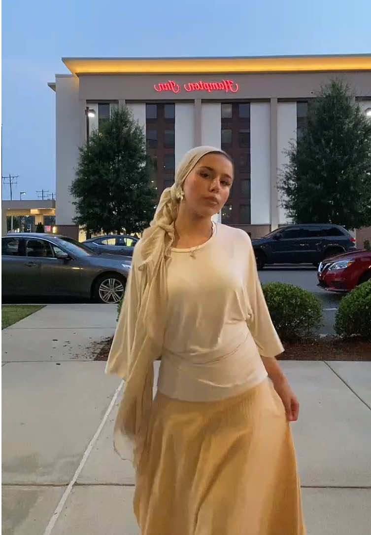 @AMINA ౨ৎ