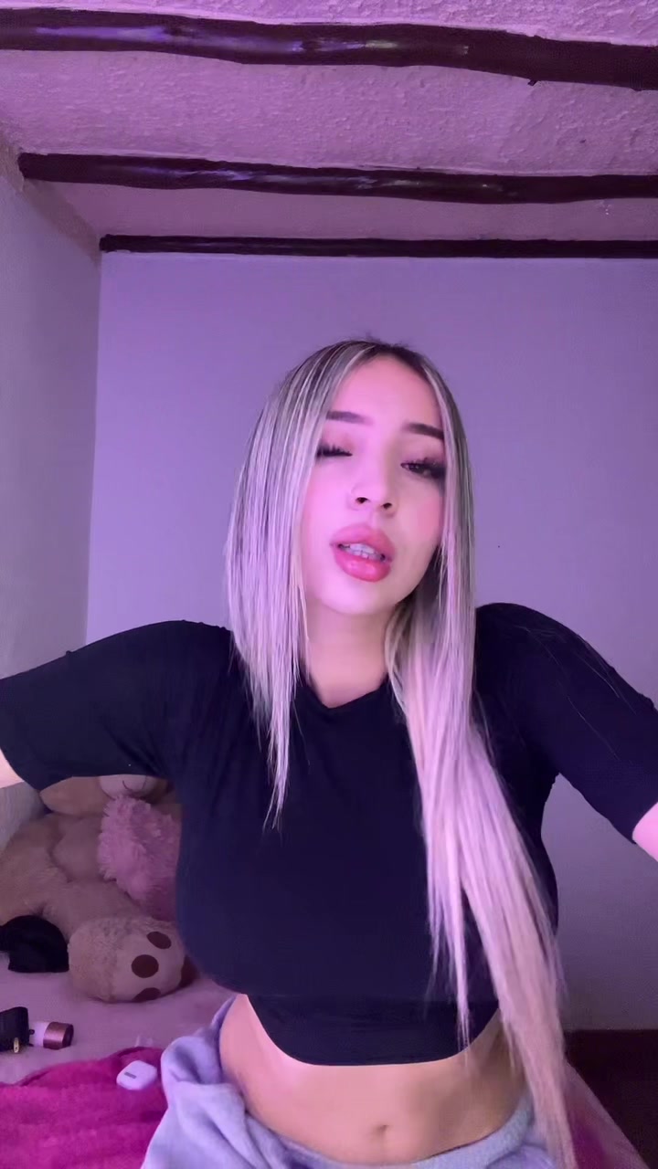 @Alejandra Morales🧸