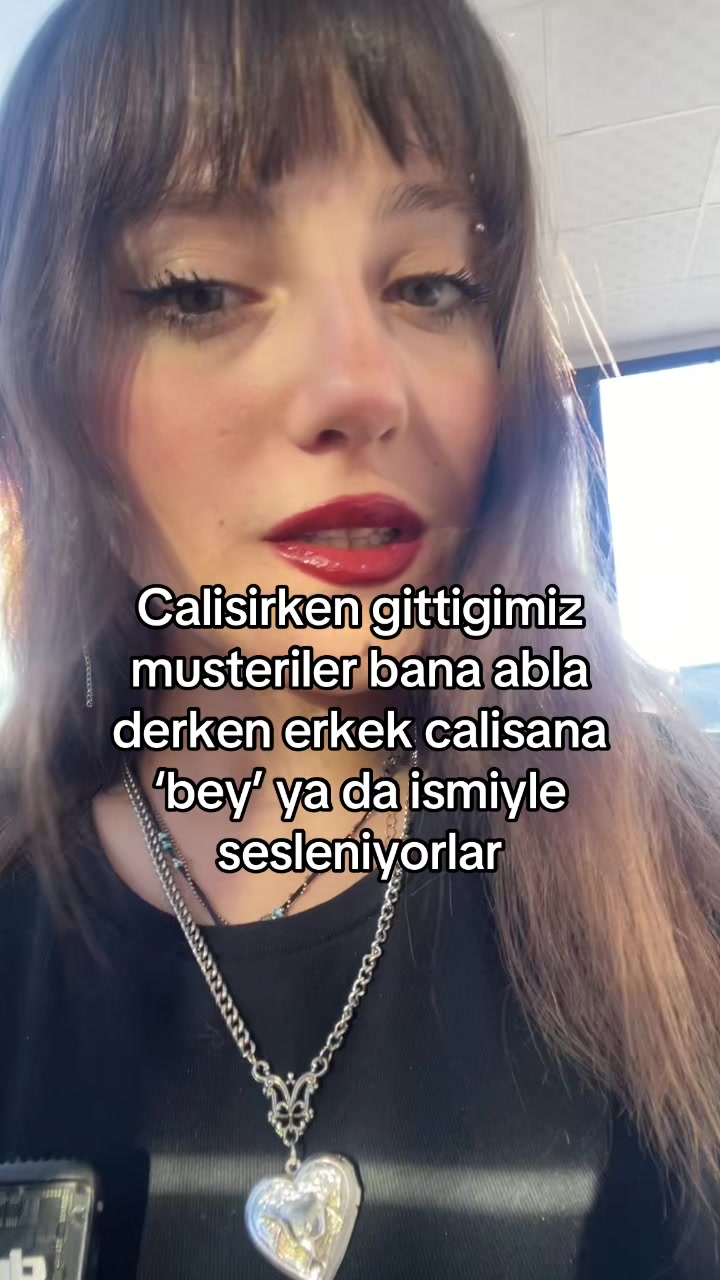 @nur🦊