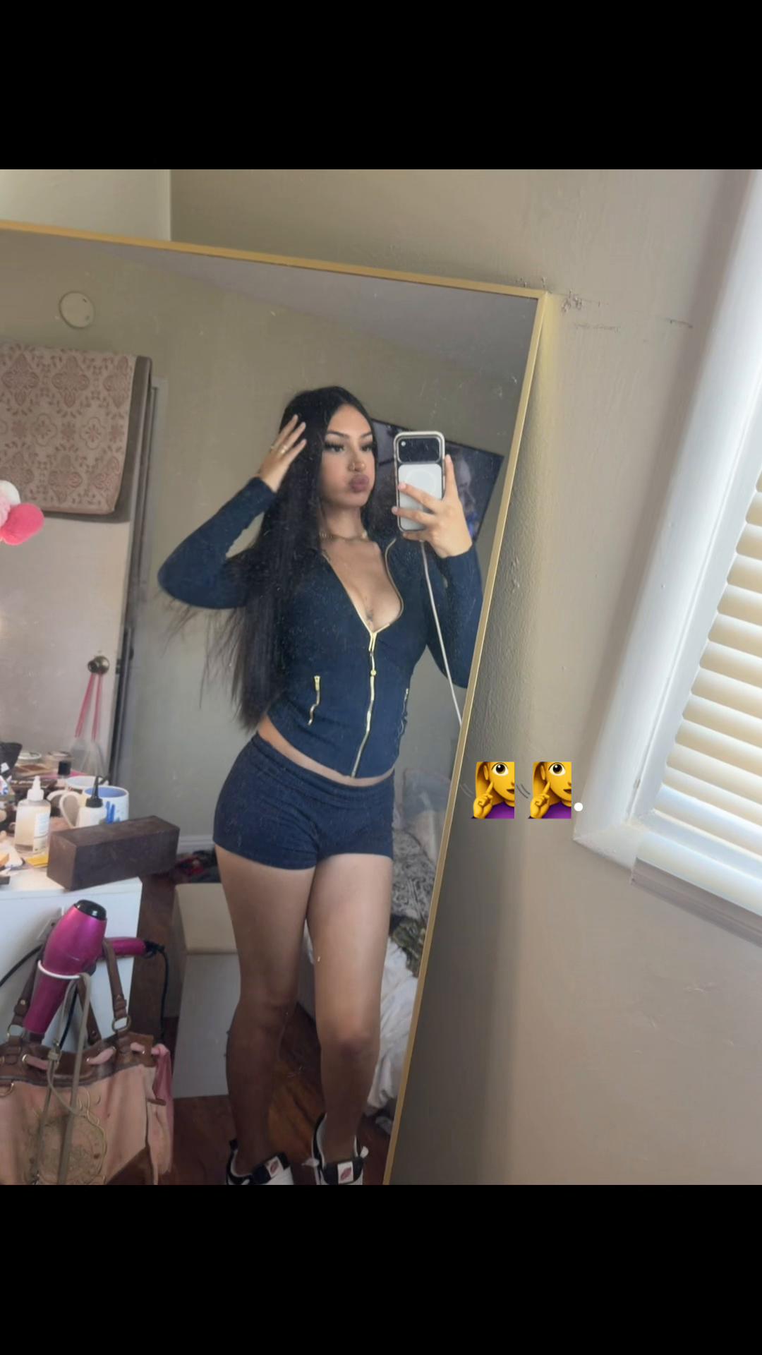 @therealplugswife