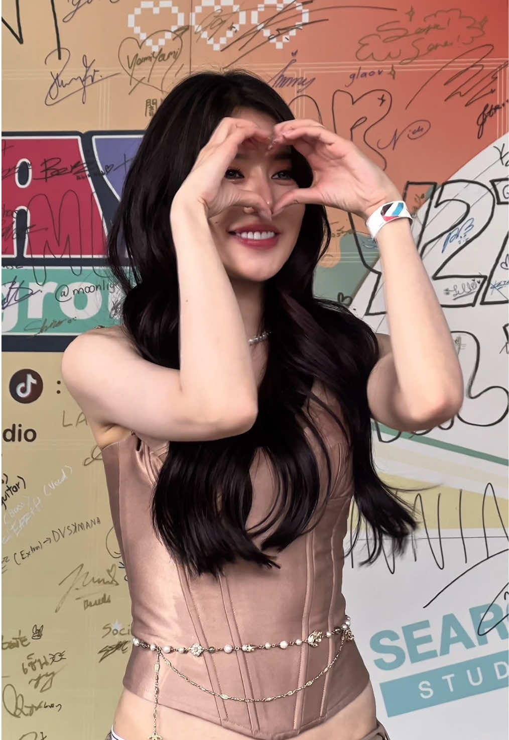 @aaongfrongg