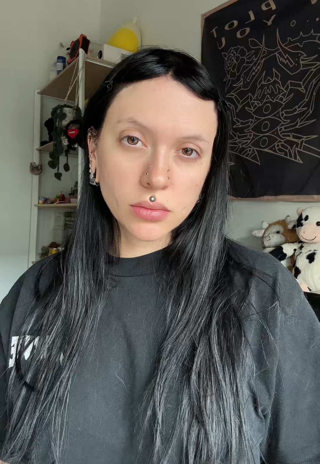 @Lunarfox_