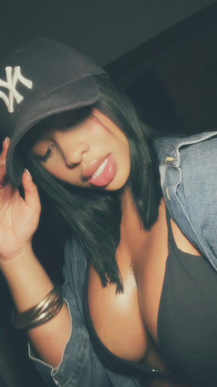 @Sararh_.