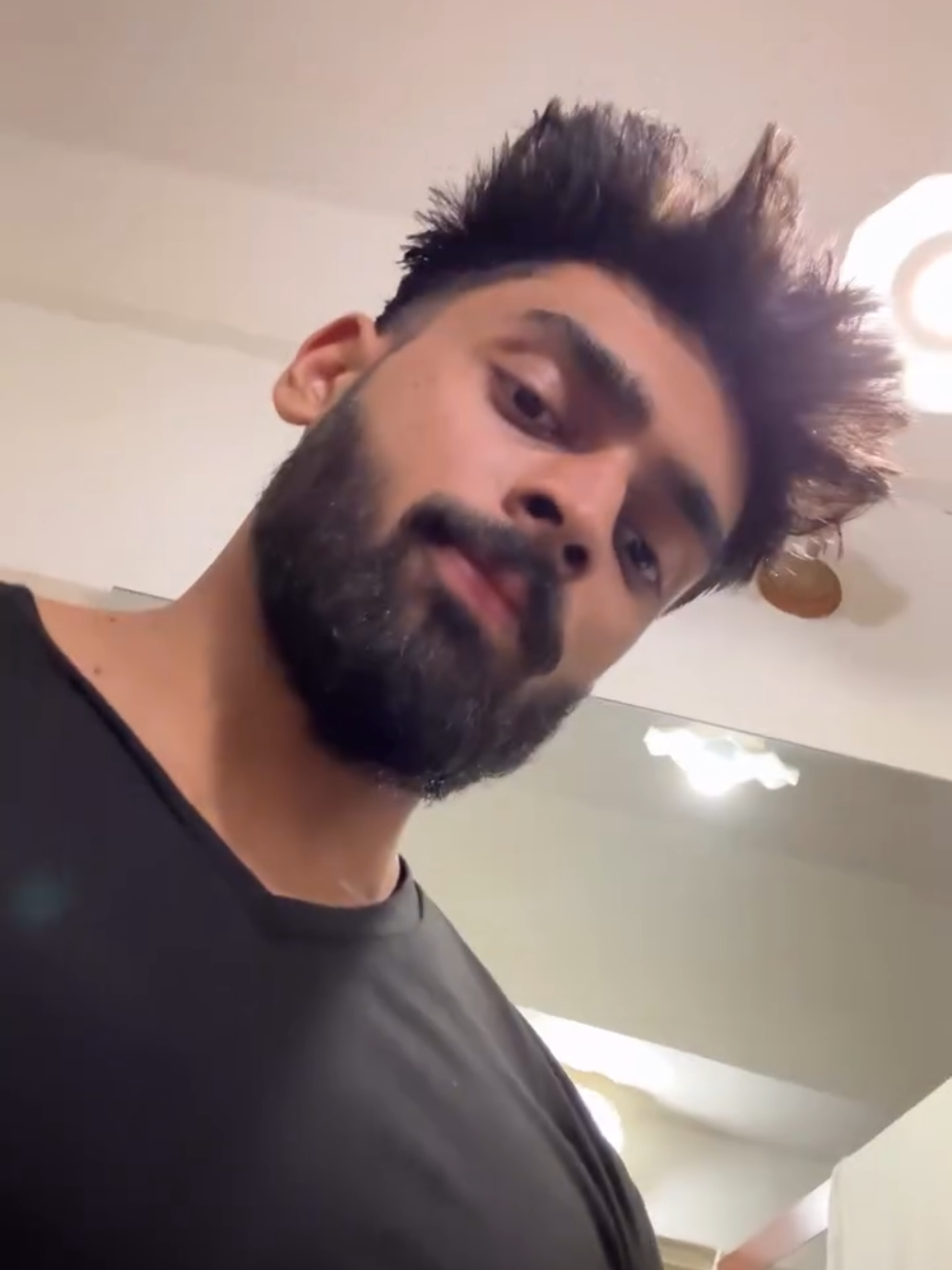 @𝓗𝓸𝓽 𝓽𝓮𝓪