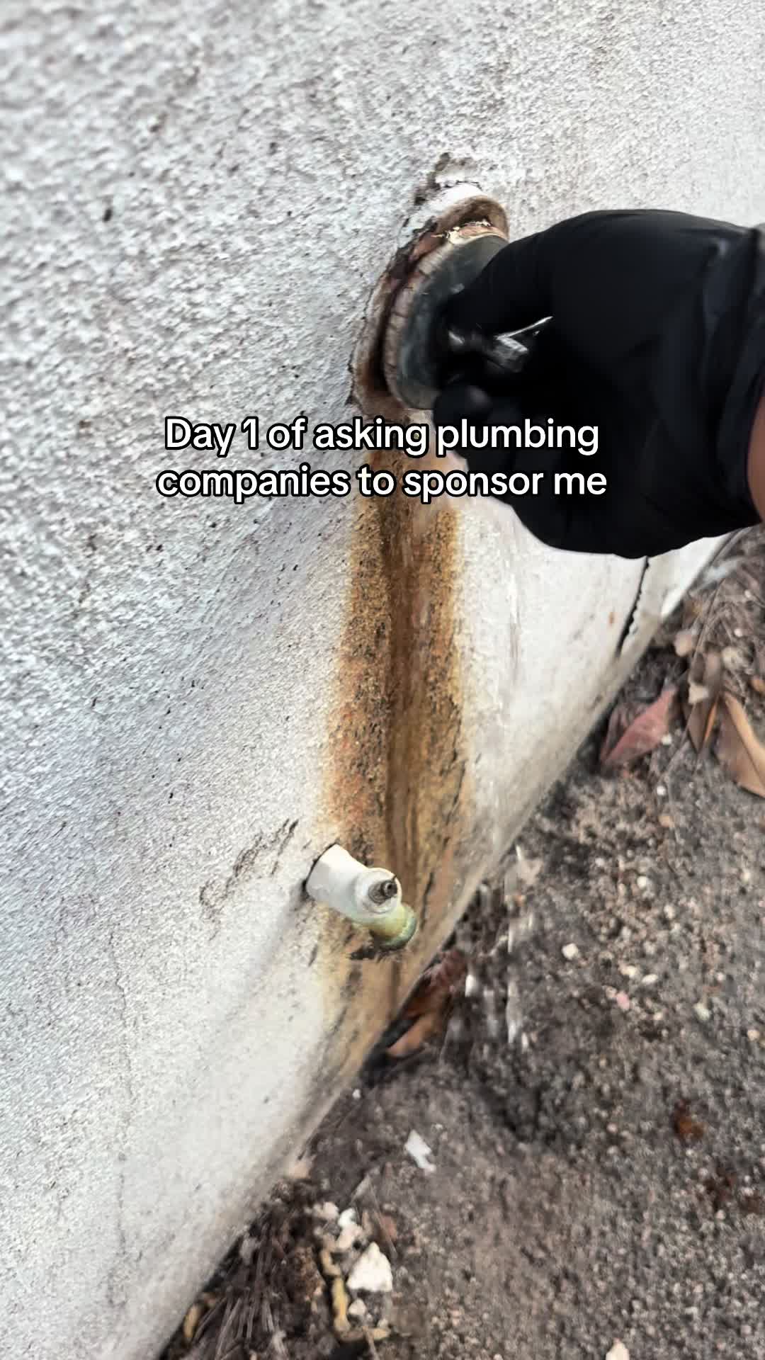 @plumbLA
