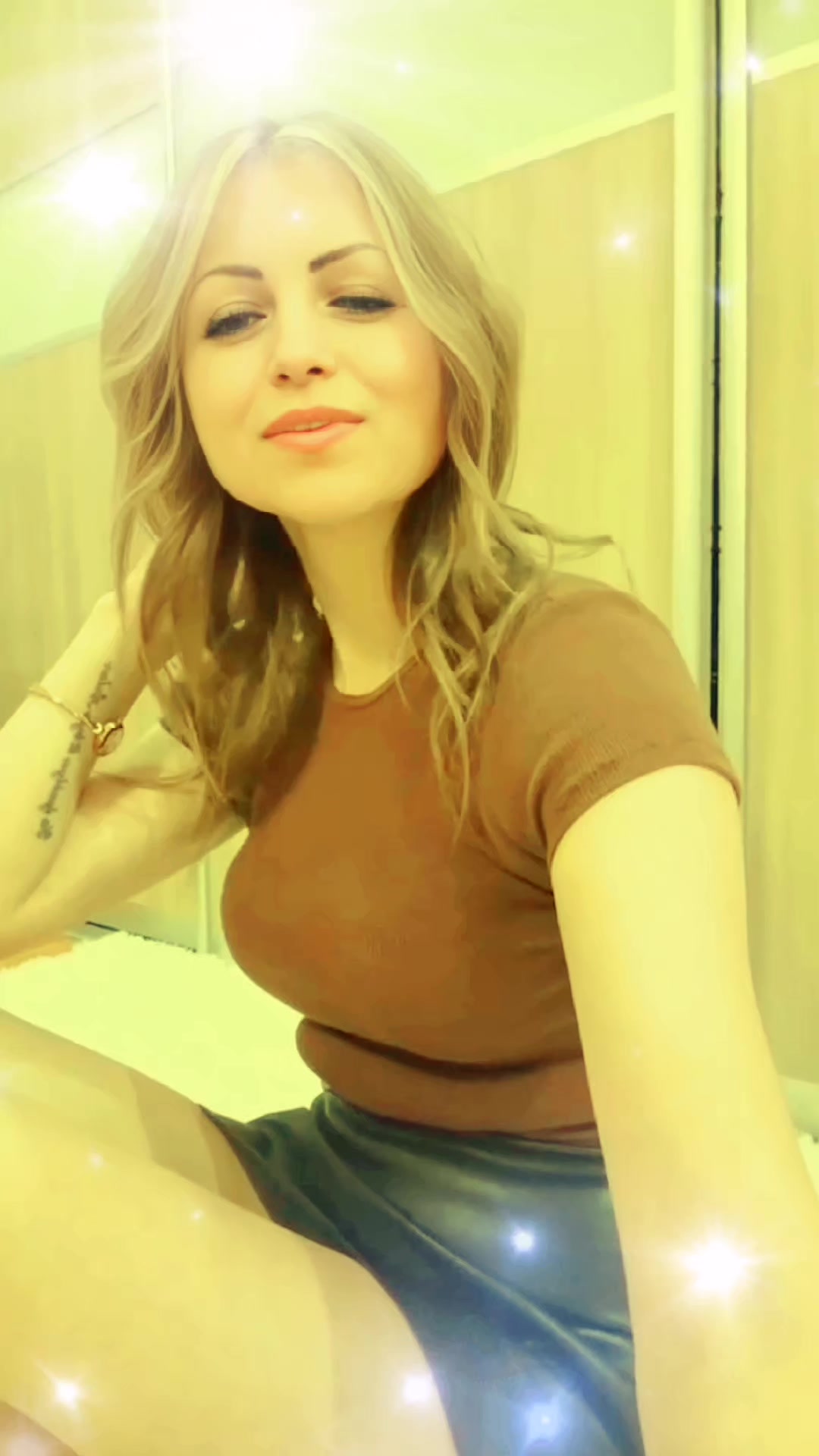 @Оленька