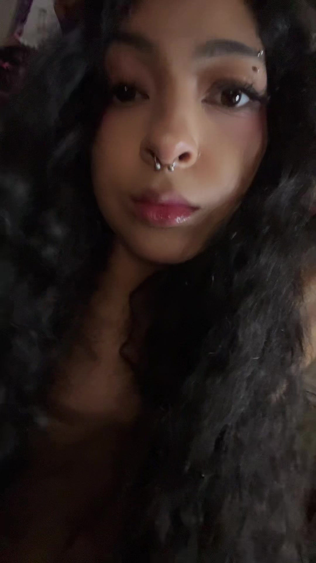 @girlinbed