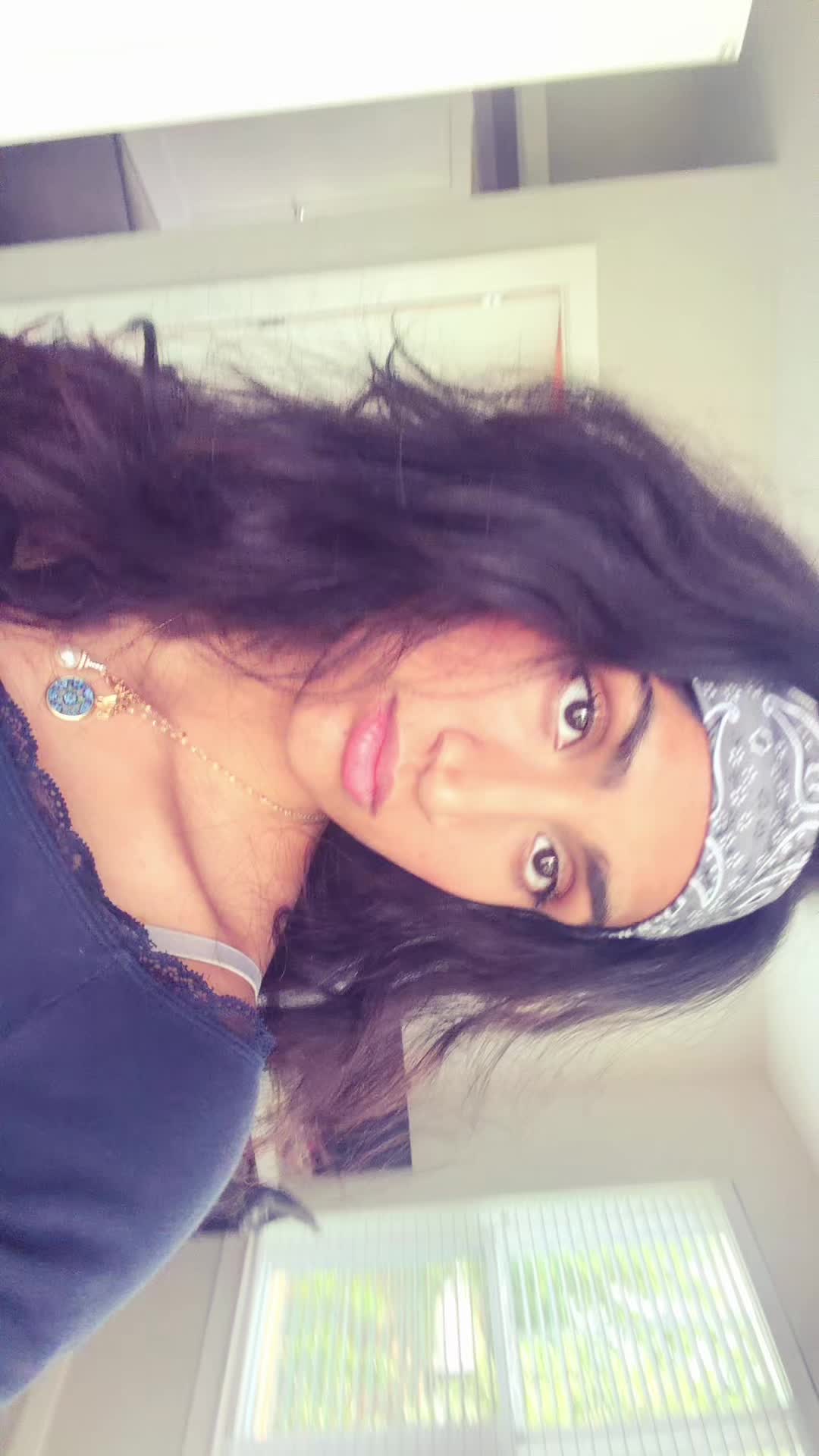 @meghna ♥︎