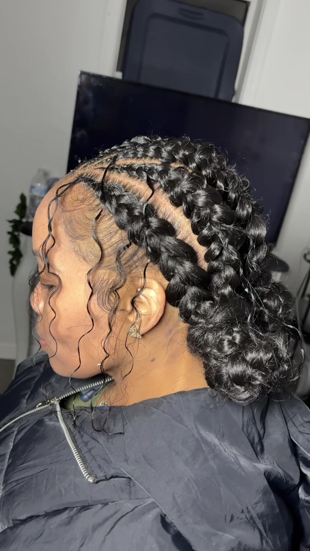 @Hairbylishaa