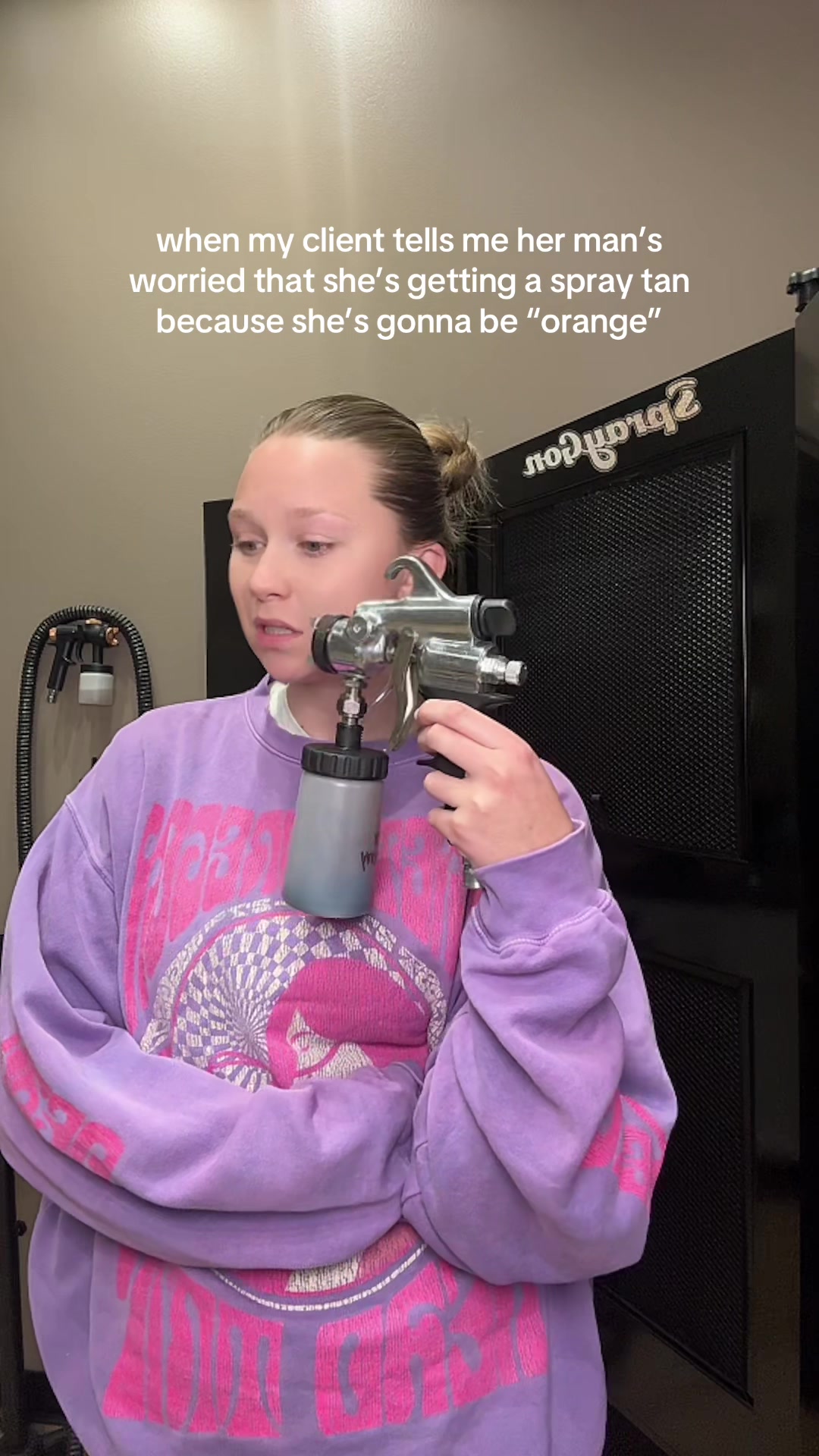 @presley | spray tan artist