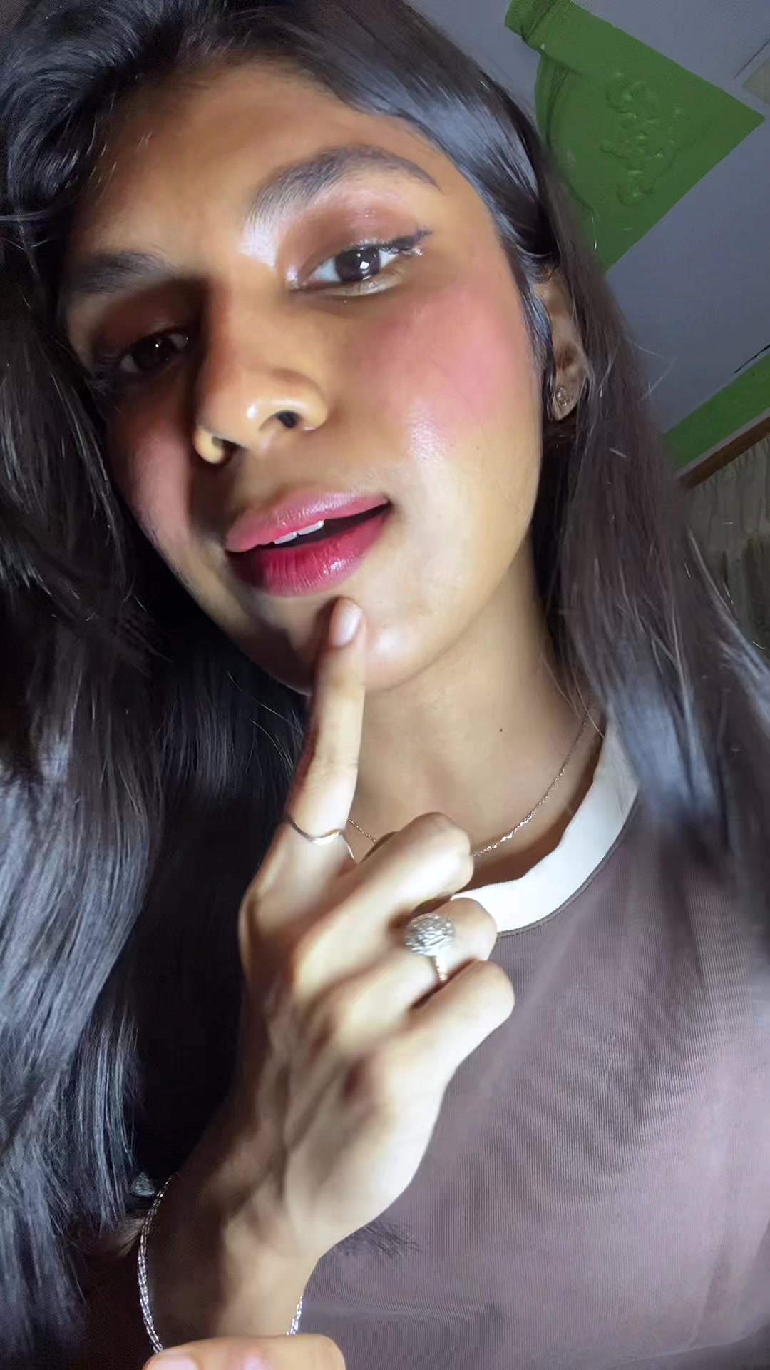 @DM channel 🍂🦋