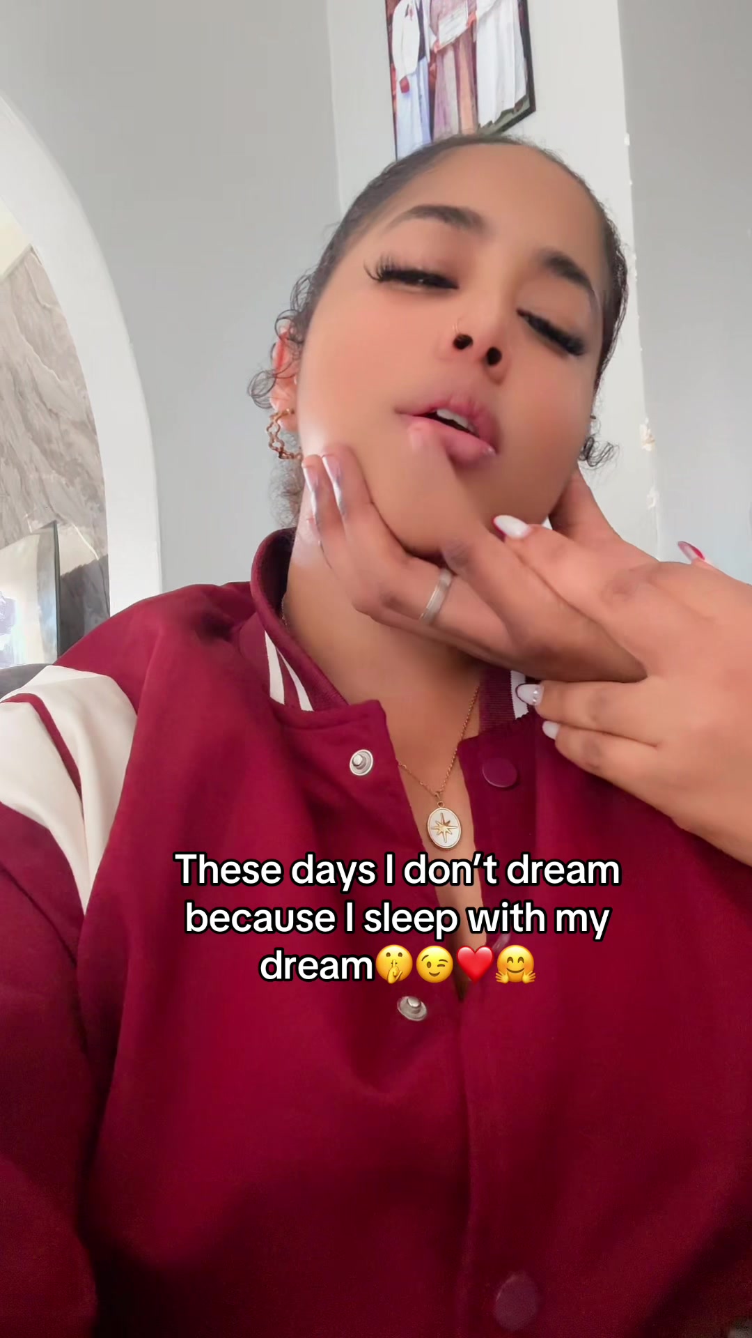 @Mina_the_queen