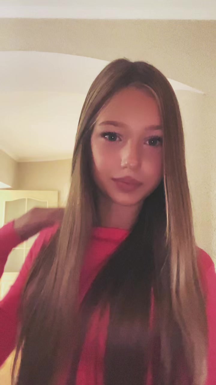 @еміляша🍨