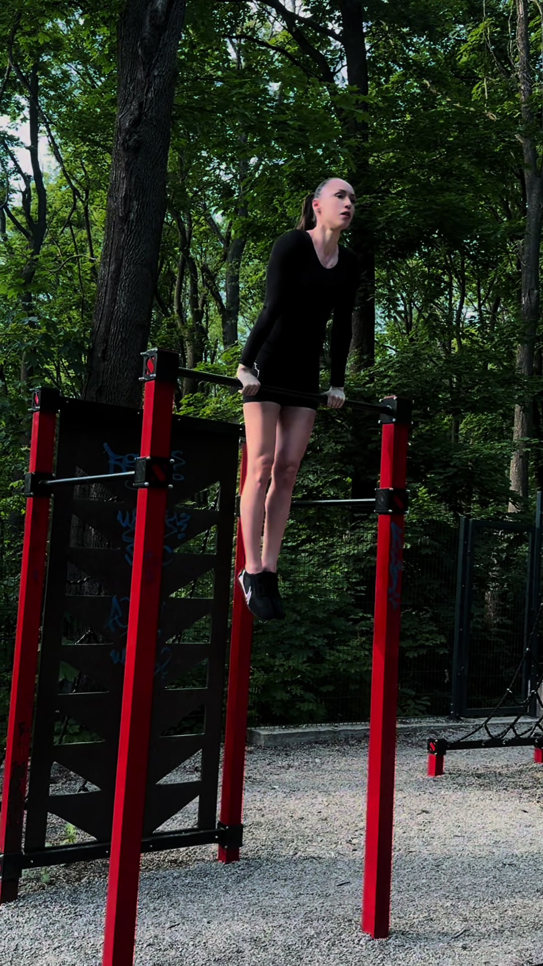 @lena.calisthenics