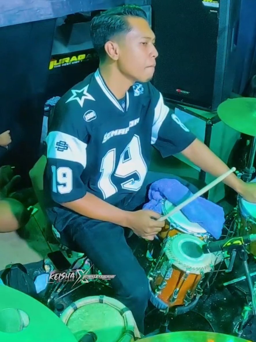 @𝙯𝙚𝙪𝙯 𝙢𝙪𝙨𝙞𝙠