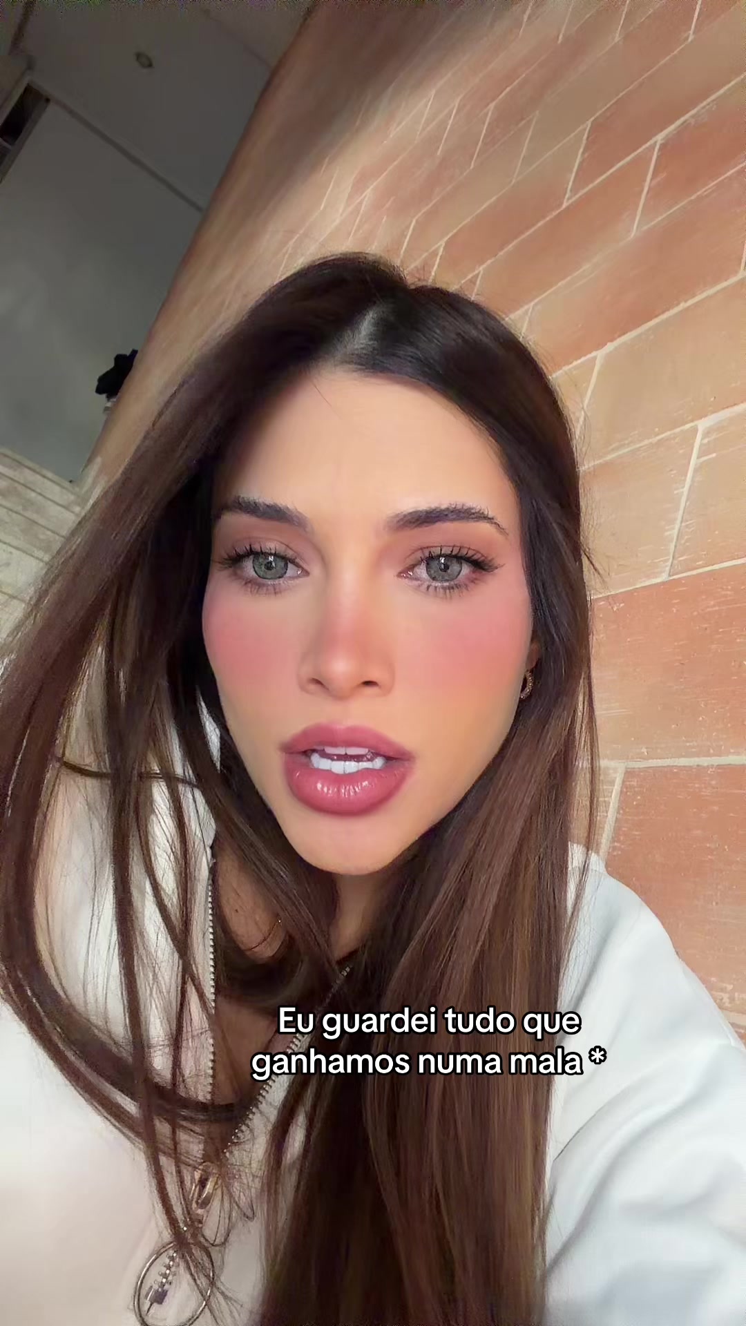 @Helena
